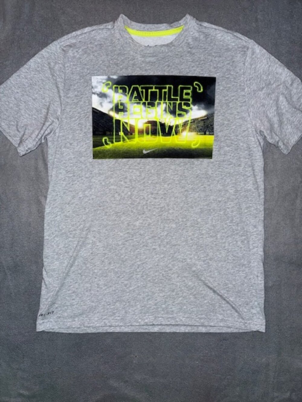 Nike Dri‑FIT Graphic T‑Shirt Gray “Battle Begins Now” Size L Athletic Tee